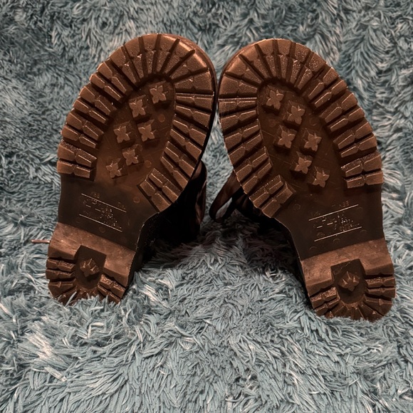 Dr. Martin Jadon faux fur lined platform glitter boots, size 9L - Picture 6 of 11